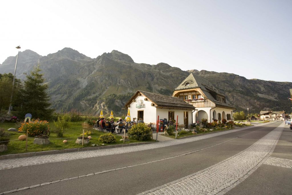 Hotel SERAINA